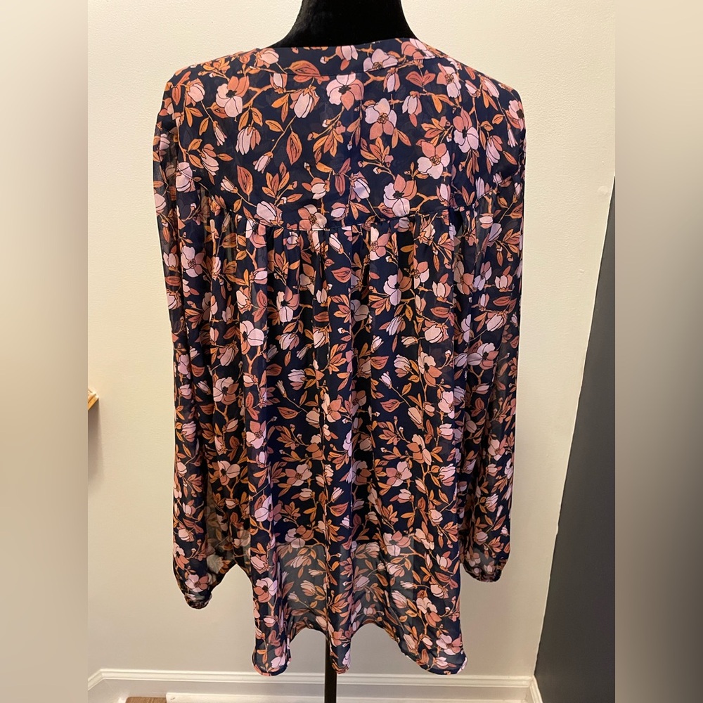 LOFT Navy Blue Floral Long Sleeve Button Up Blouse - Picture 4 of 6
